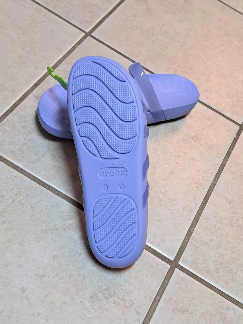 Crocs Women's Splash Glossy Strappy Sandals - Women's size 9